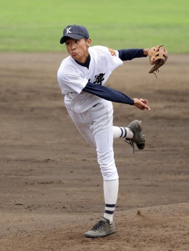 京葉工－木更津　好救援した木更津の遠藤＝袖ケ浦市営
