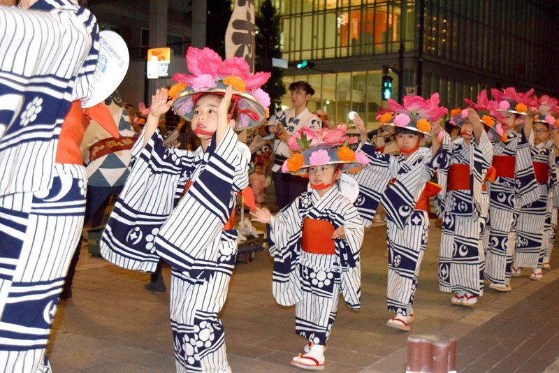 ４年ぶりに復活する「千葉の親子三代夏祭り」＝２０１９年８月１８日、千葉市中央区