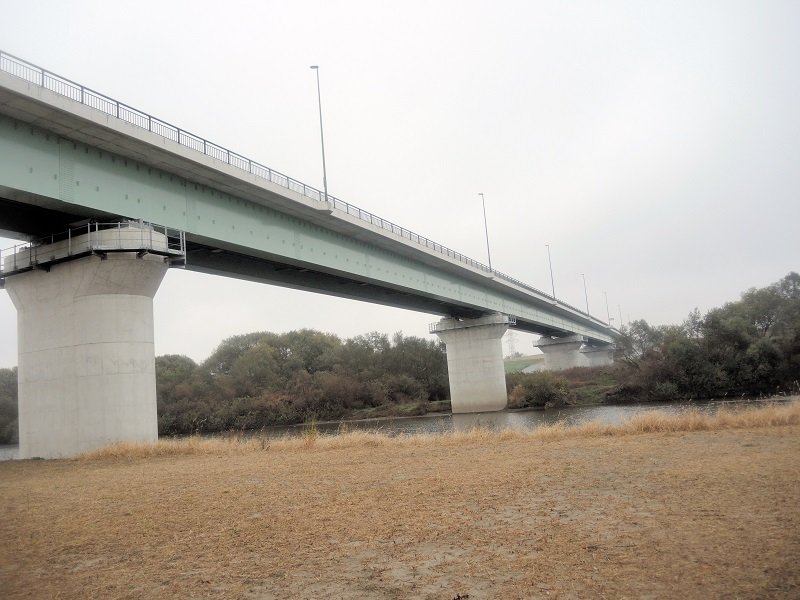 千葉―埼玉結ぶ「三郷流山橋有料道路」開通　３０年越し、渋滞緩和や交流促進に期待　普通車１５０円　記念式典に熊谷知事も