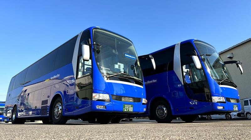 津田沼―大阪なんば間で使用される高速夜行バスの車両（大新東提供）
