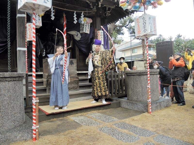 矢２本、鬼に命中　流山・鰭ケ崎でおびしゃ　４年ぶり本格開催「当たり年で上向きに」
