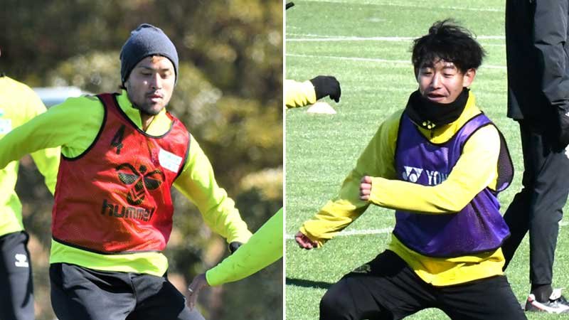 ジェフ千葉の風間（左）と柏の山田