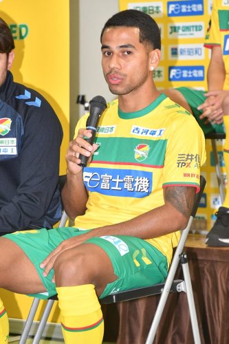 Ｊ１磐田から加入したＭＦエドゥアルド
