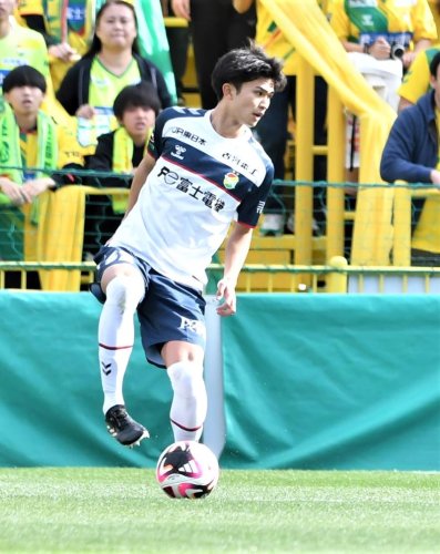 新戦力が存在感　横山と久保庭　ちばぎんカップ　ジェフ千葉