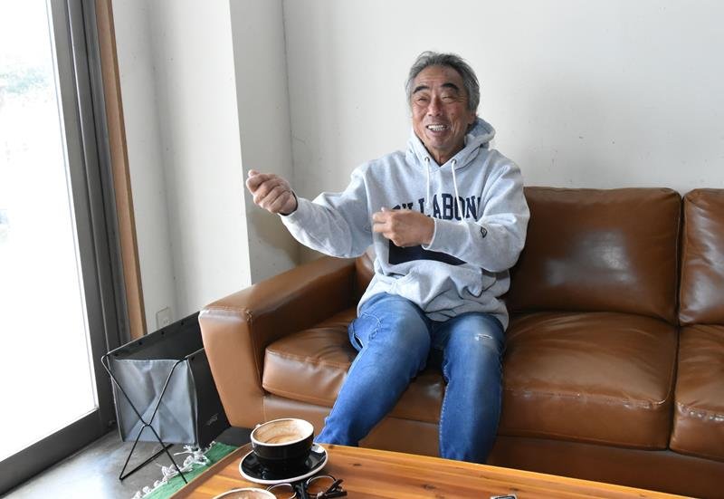 古希にハワイ大波滑走　最高の条件下、新たな伝説　「体力続く限り挑戦」　一宮のレジェンドサーファー蛸操さん