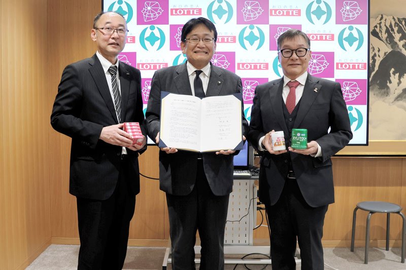 千葉市役所で行われた協定締結式