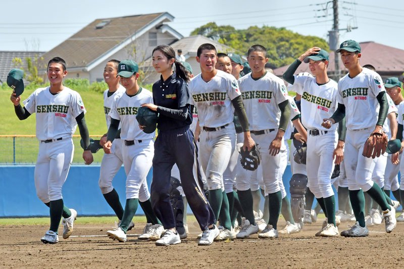 【速報】専大松戸２年連続６度目Ｖ　中央学院を８─４で下す　第７７回春季千葉県高校野球大会