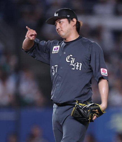 小野郁
