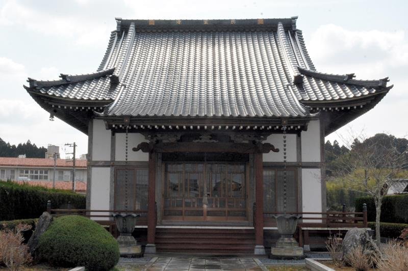 城主本多氏の菩提寺・良玄寺。忠勝と忠朝の墓所もある＝大多喜町