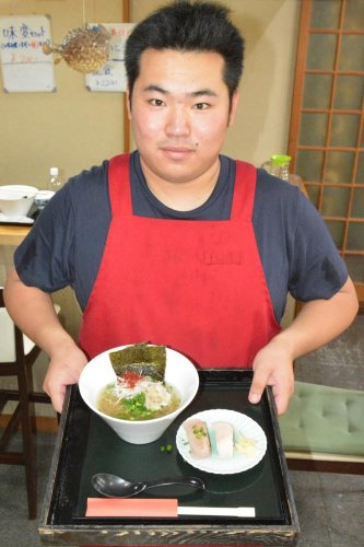 大原の旬魚ぜいたくに　週末限定日替わり一杯　割烹旅館伝九郎（いすみ市）　【房総ラーメン図鑑　ＰａｒｔⅡ】（２）