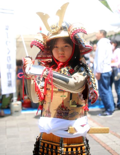 開府９００年へ機運盛り上げ　千葉市ゆかり、オズワルド出演　中央公園で「まつり」　多彩グルメ、甲冑体験も