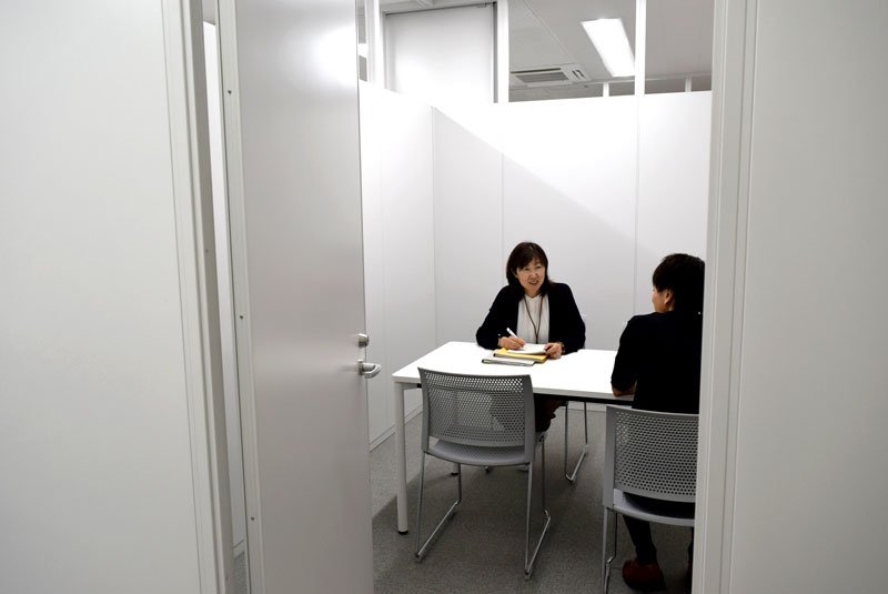 「保健と福祉の総合相談窓口　さーくる」の新しい相談室＝船橋市