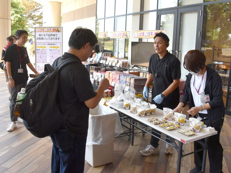 救助、災害対応力向上図る　７０機関、７００人集結　千葉市商業施設　初のメイン会場に　九都県市合同防災訓練