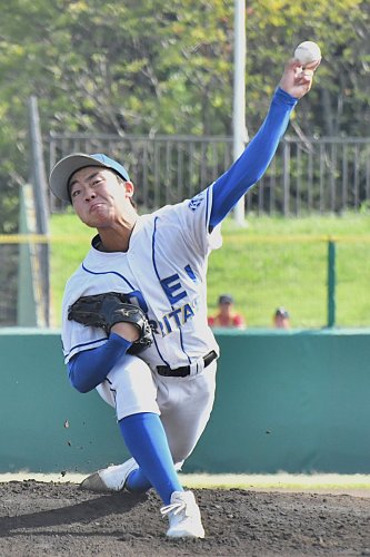 東海大浦安戦で先発した光英ＶＥＲＩＴＡＳの中野＝柏の葉