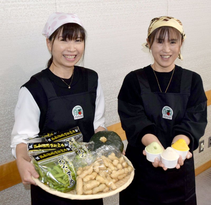 ＪＡちば東葛が開発した秋枝豆とカボチャ、おおまさりのジェラート＝船橋市役所