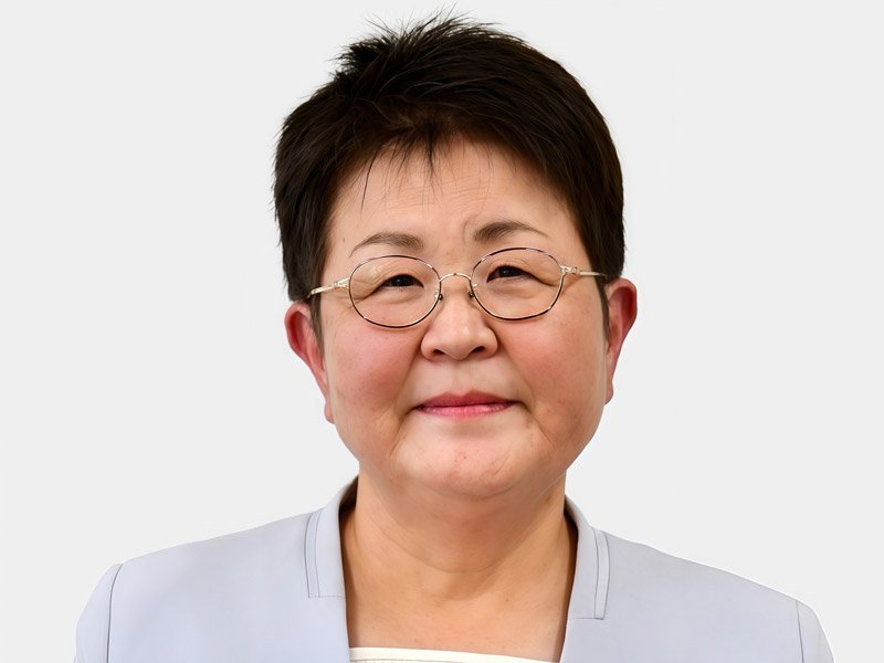 木川貴美子氏