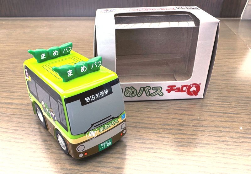 「まめバス」を再現したオリジナルチョロＱ（（Ｃ）ＴＯＭＹ　チョロＱは株式会社タカラトミーの登録商標）