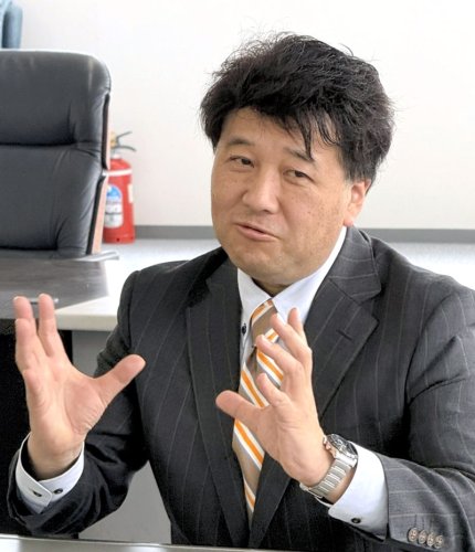 伊藤友則氏