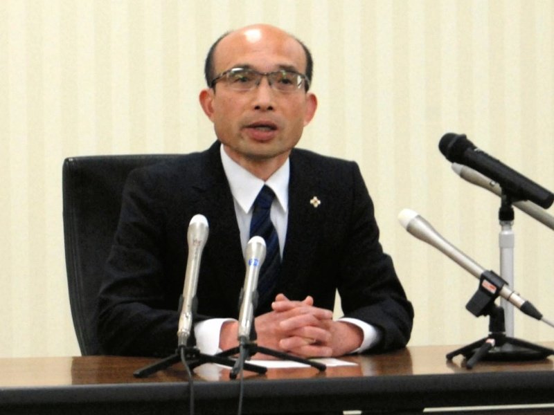 着任の抱負を語る安藤検事正＝１５日、千葉市中央区の千葉地検庁舎