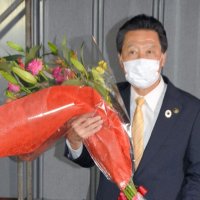 八千代市長に再選の服部氏　「ワクチン一刻も早く」　コロナ禍収束最優先　東葉通学定期値下げ「可能」