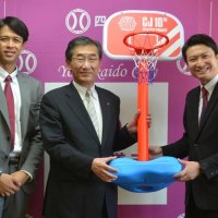 ゴールセット寄贈　四街道の幼稚園、保育園に　千葉ジェッツ