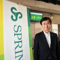 「躍動感や若々しさなどスプリングらしさを大切にしていきたい」と語る米沢社長
