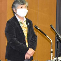 県庁で熊谷知事と面会後、記者の取材に応じる竹下さん＝１５日午前１１時１５分ごろ、千葉市中央区