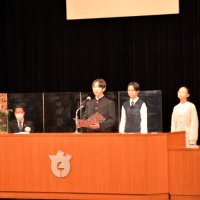 学びやに別れ、成長誓う　八千代３小・１中統合で式典　４月から９年制「阿蘇米本学園」　少子化背景、通学バスも