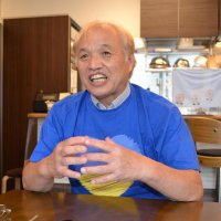 世界に開かれた国へ　不安あおる軍拡には危機感　ウクライナ支援行事主催　加藤裕二さん（６８）＝千葉市稲毛区　【現場からの報告　参院選２０２２】（下）戦争と平和