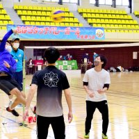 タッチバレー４年ぶり千葉県大会　発祥地で１７４人熱戦　茂原