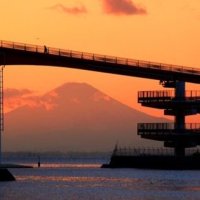 中の島大橋と富士山の夕景（木更津市ホームページより）
