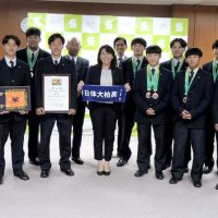レスリング部全国Ｖ報告　千葉県大会初優勝サッカー部も市長訪問　日体大柏高