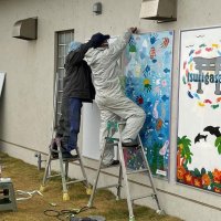サーフィン会場に壁画　児童生徒が思い出づくり　一宮
