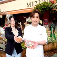 ベトナムの魅力、ドーナツで　神田外語大生と洋菓子店連携　コーヒー、シナモン使用