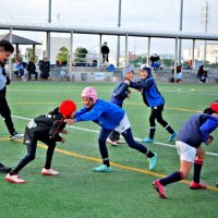 女子同士初の練習機会　県内外から小中生２５人　船橋でラグビー日帰り合宿　スピアーズ選手ら指導