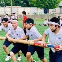 １０月、３年ぶりに開催された体育祭を楽しむ生徒たち（翔凜中学校提供）
