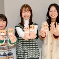 海洋プラごみをアクセサリーに　神田外語大生が制作　「環境問題に注目して」