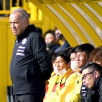 本拠初戦　ネル監督「是が非でも勝つ」　柏レイソル