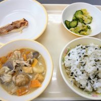 鴨川市、第３子以降の給食費無償化を継続