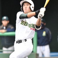 肉体改造で飛距離　中山凱　遊撃手　２年　【聖地に挑む　舞い上がれ専大松戸】