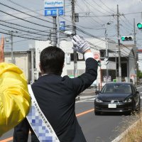 ６６候補最後のお願い　支持拡大へ奔走　激戦稲毛区　【ちば統一選　千葉市議選２０２３】