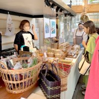 週末などに開かれるシェアキッチンの様子（季織苑提供）
