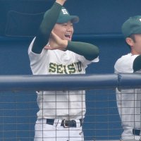 ベンチから鼓舞　注目右腕の専大松戸・平野　第７６回春季千葉県高校野球大会　第２日