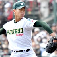 千葉県ナンバーワン投手の専大松戸の平野＝３月２７日、甲子園