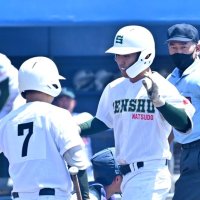 専松風格漂う　習志野に８得点　吉田、豪快弾　第７６回春季千葉県高校野球　第５日