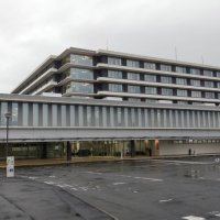 東千葉メディカルセンター汚職　贈賄容疑で元職員２人逮捕　業者から家具や家電など賄賂受け取る　千葉県警