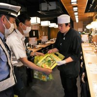 飲酒運転撲滅訴え　夏に合わせ飲食店巡回　成田