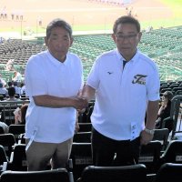 １２日初戦　専大松戸・持丸監督　打ち合い避けたい　東海甲府・村中監督　５点は取らないと　甲子園だより