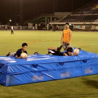 児童トップ選手と学ぶ　市原、スピアーズがラグビー教室