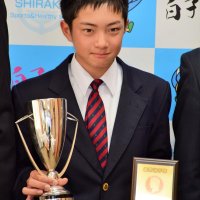 夢は世界一のプレーヤー　日本ジュニアテニス選手権優勝の白子中１年・金田歩積さん（１２）　【ひと模様】